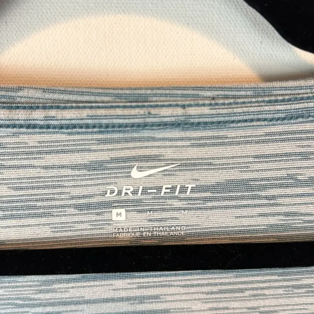 Nike Top - Women's Medium‎